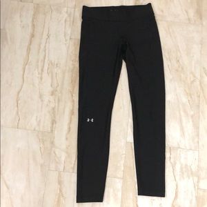 Barely used under armor medium leggings